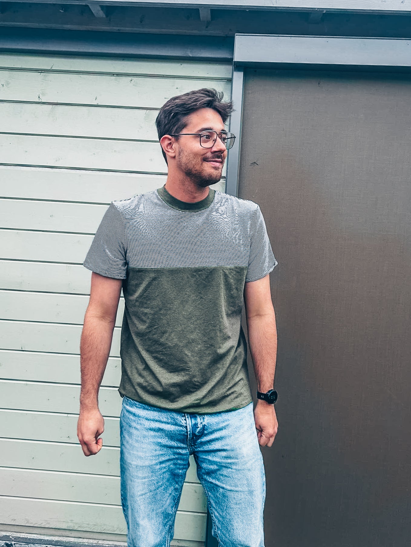OP AANVRAAG: Mannen T-shirt in 2 kleuren met korte mouwen (kleur, stof en maat op aanvraag)