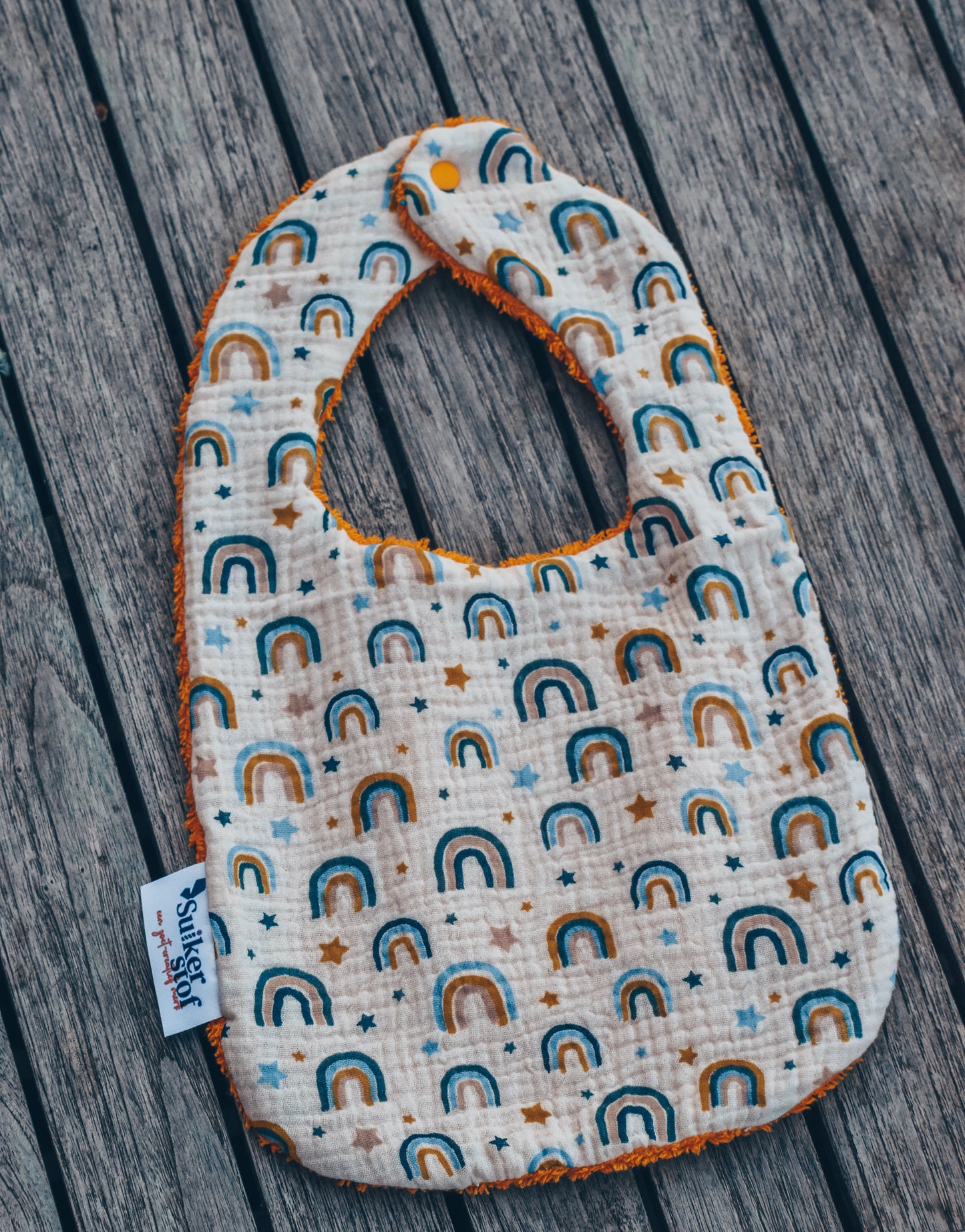 OP AANVRAAG: Slabbetje (kleur en stof op aanvraag)