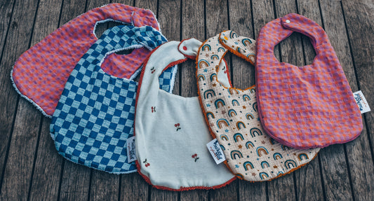 OP AANVRAAG: Slabbetje (kleur en stof op aanvraag)