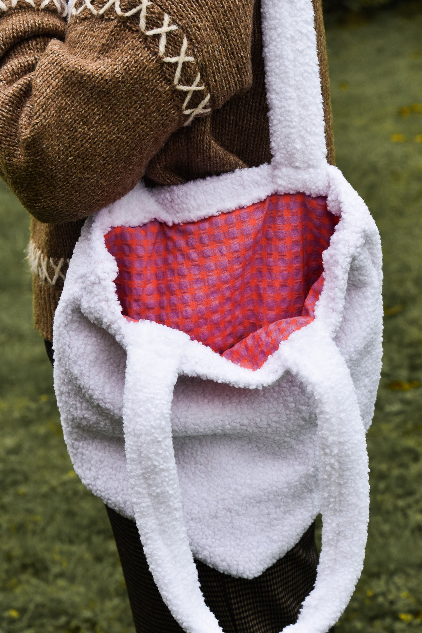 OP AANVRAAG: Totebag (kleur en stof op aanvraag)