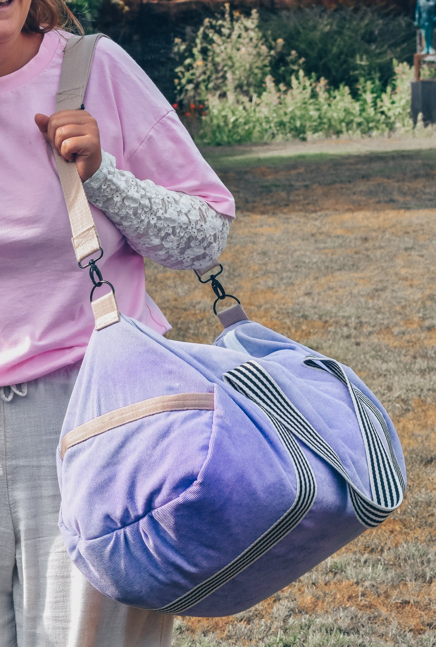 OP AANVRAAG: Duffelbag 'Anke' (kleur en stof op aanvraag)