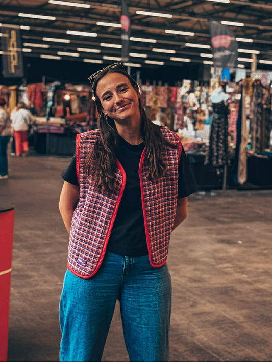 Febevestje rood ruitjes